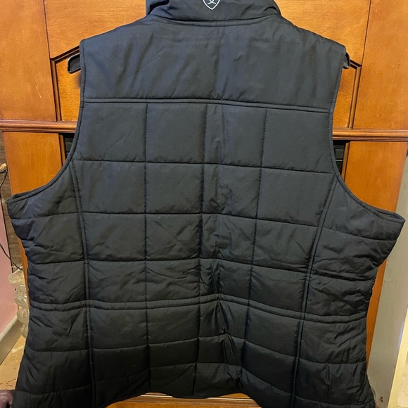 Ariat Real Cruis insulated conceal carry women’s 2X vest - Picture 2 of 3